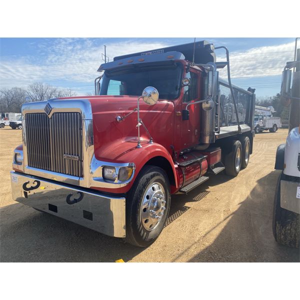 2001 INTERNATIONAL 9900i Dump Truck