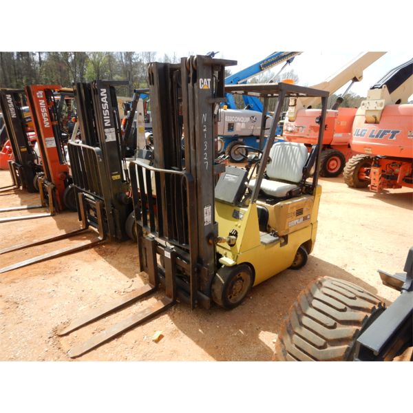 Cat GC15 Forklift - Mast