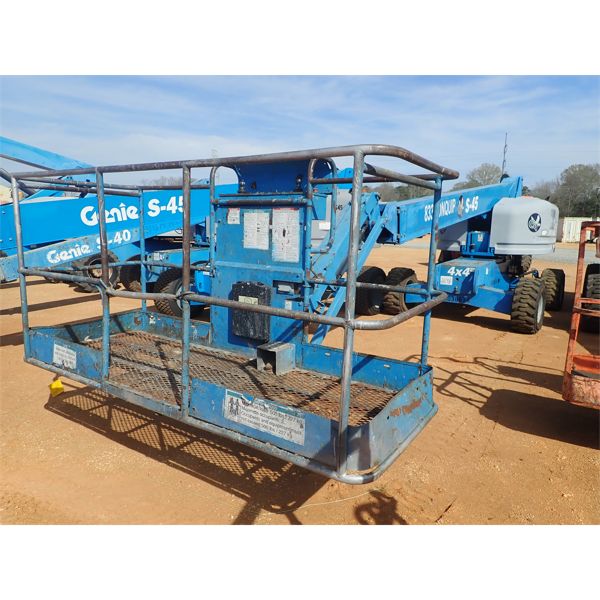 2008 GENIE S-45 Main Lift