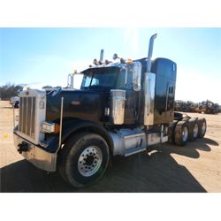 2005 PETERBILT 378 Sleeper Truck