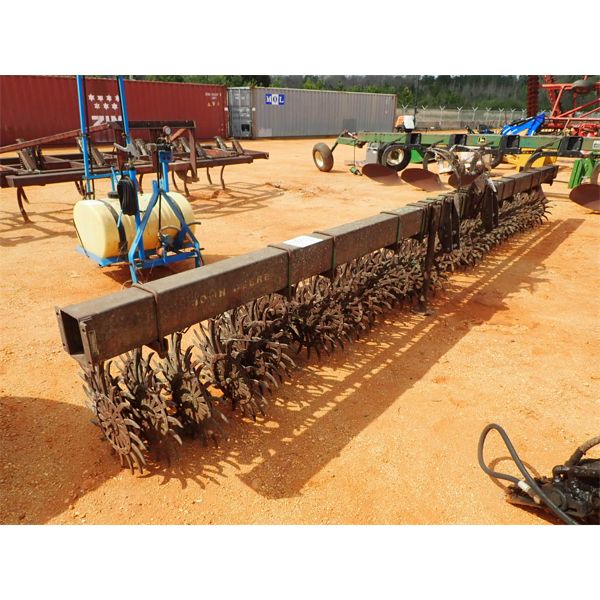 JOHN DEERE 400 rotary hoe