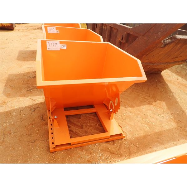 GREAT BEAR  1 cy self dumping hopper, fits forklift