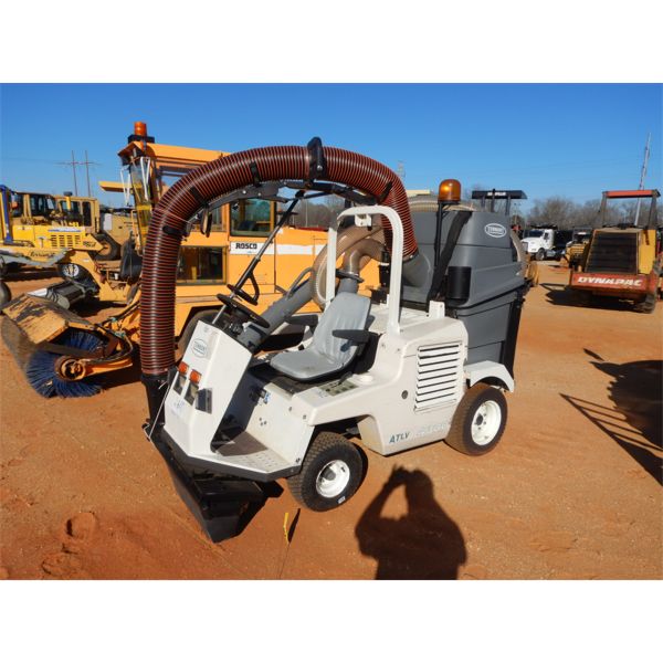 TENNANT ATLV 4300  Vacuum Equipment