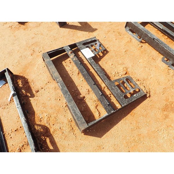 Fork attach plate, fits skid steer loader