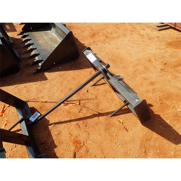 Hay spear, fits skid steer loader