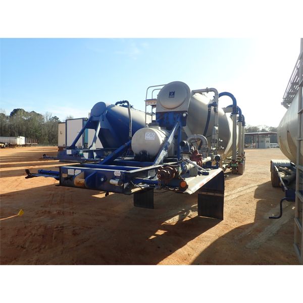 2007 TRAIL KING  Pneumatic / Dry Bulk Trailer