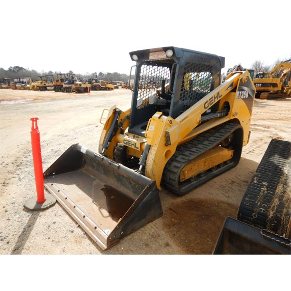 GEHL RT250 Skid Steer Loader - Crawler