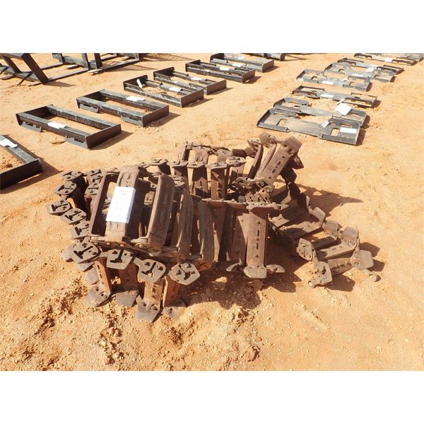 Skid steer metal track, fits skid steer loader