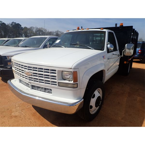 1993 CHEVROLET 3500 Flatbed Truck