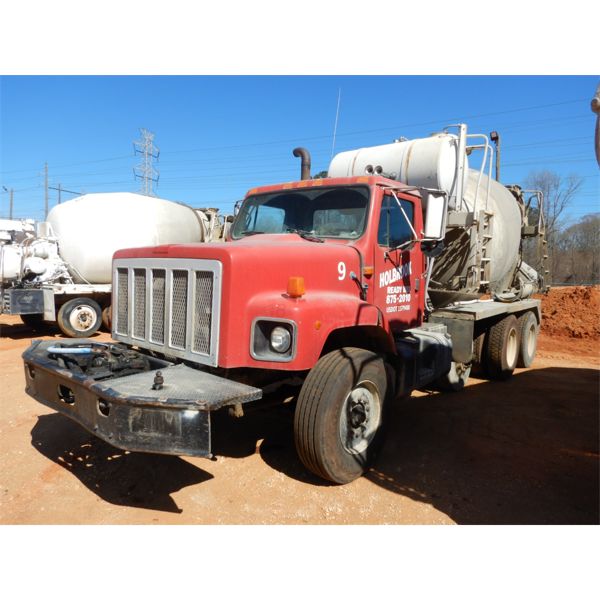 1991 INTERNATIONAL 2674 Concrete Mixer / Pump Truck