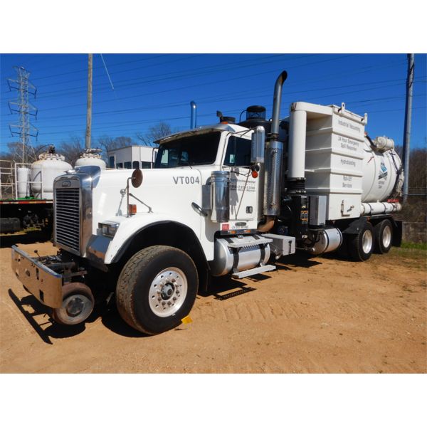 2006 FREIGHTLINER FLD Vacuum Truck