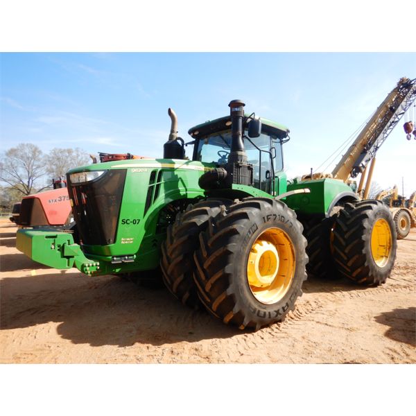 2016 JOHN DEERE 9620R Scraper Tractor