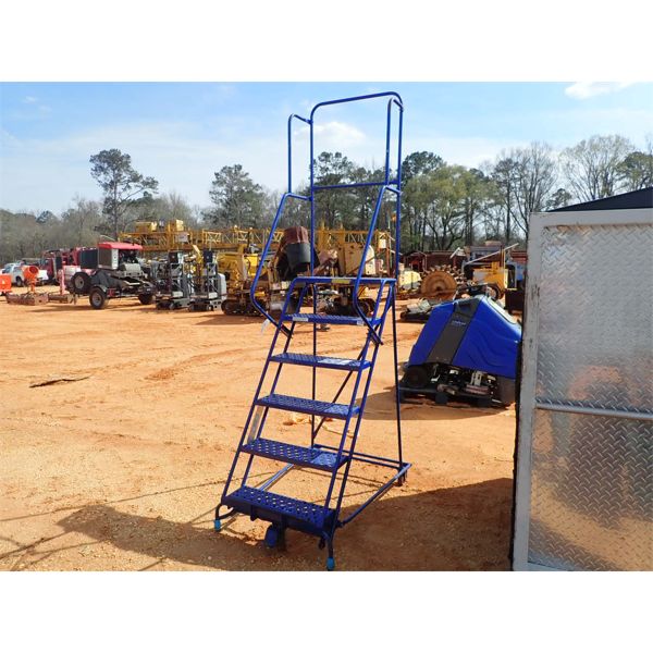 6 step warehouse roll around ladder