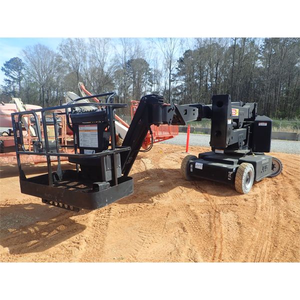 2010 JLG E400AJP NARROW Main Lift