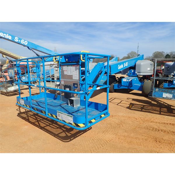 2016 GENIE S45 Main Lift