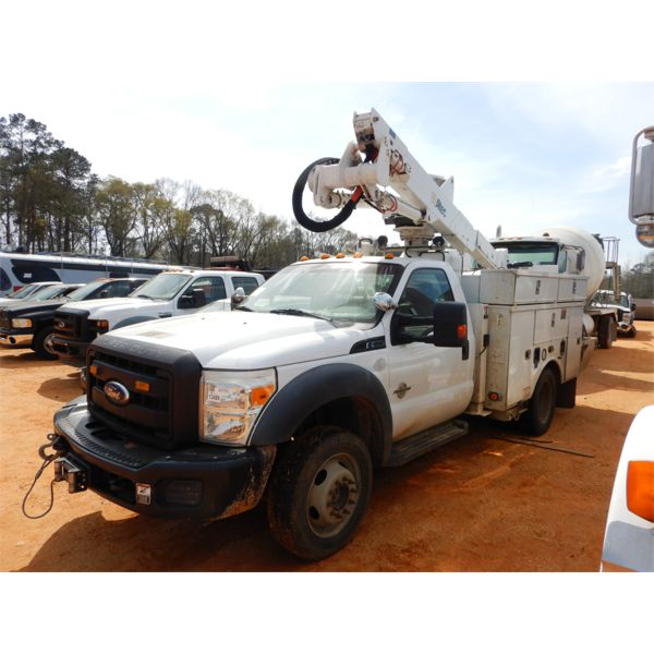 2011 FORD F550 Bucket Truck