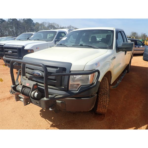 2011 FORD F150 XL Pickup Truck