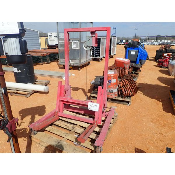 manual warehouse lift 