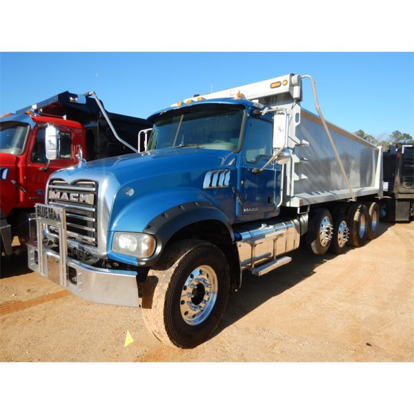 2015 MACK GU713 Dump Truck