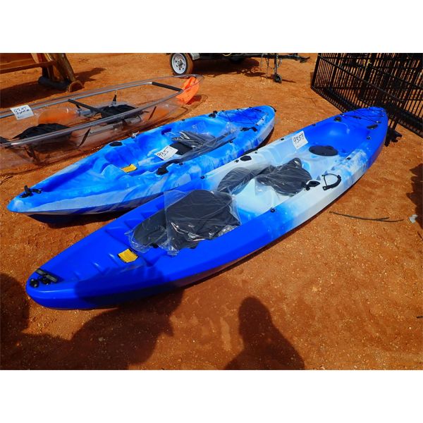 2 man kayak w/ paddle