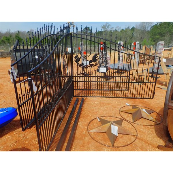 16' powder coated gate, deer head scene