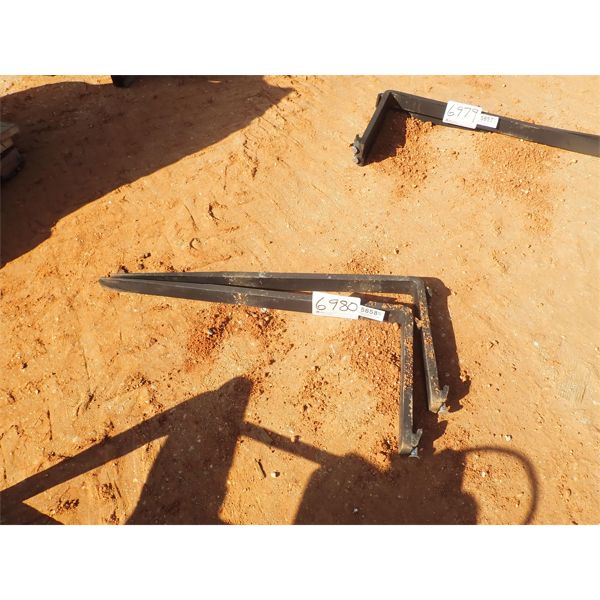 4' fork blades, fits forklift