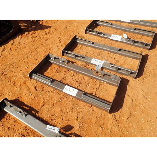 Mount frame, fits skid steer loader 