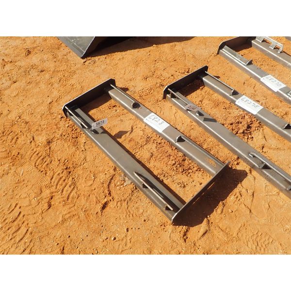 Mount frame, fits skid steer loader 