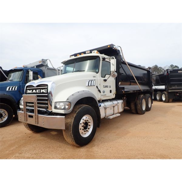 2014 MACK GU713 Dump Truck