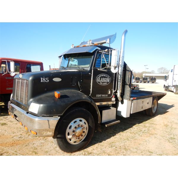 1997 PETERBILT 330 Flatbed Truck