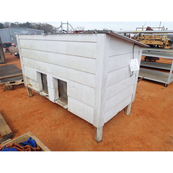 46" x 8' dog house