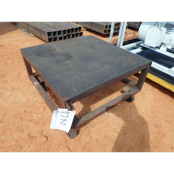 3' x 3' roll around metal cart 