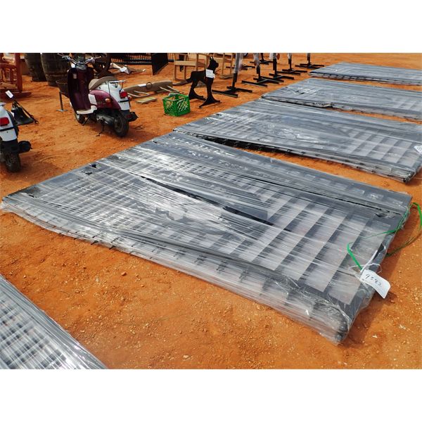 GREATBEAR  20' wrought iron gate w/deer scene