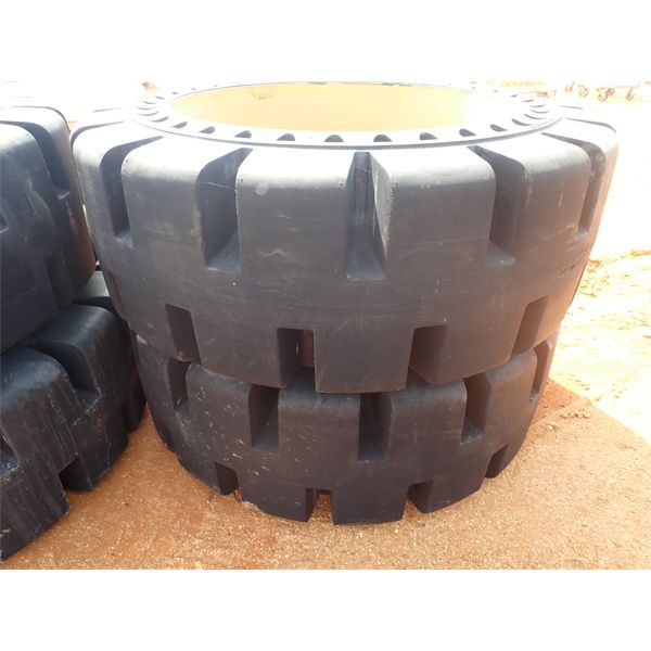(4) Cay Flexport 20.5 x 25 tires & rims 