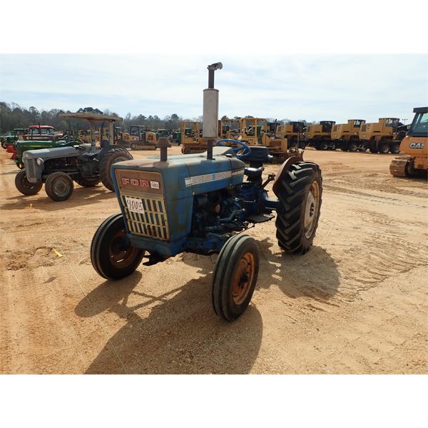 FORD 2000 Farm Tractor