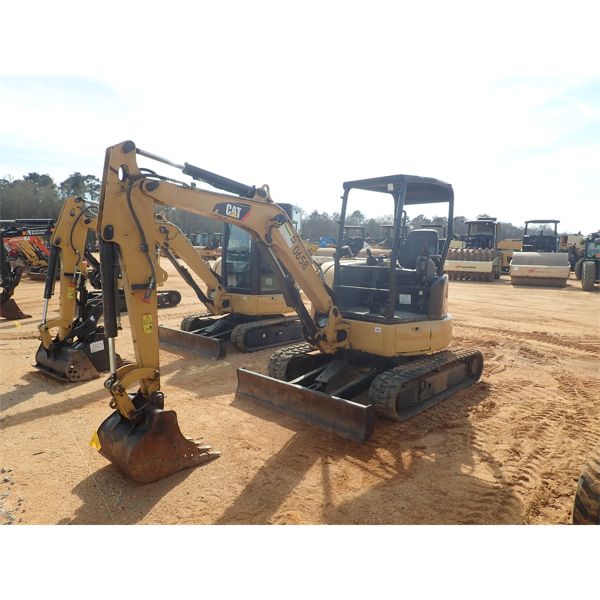 2016 CAT 303.5E2 CR Excavator - Mini