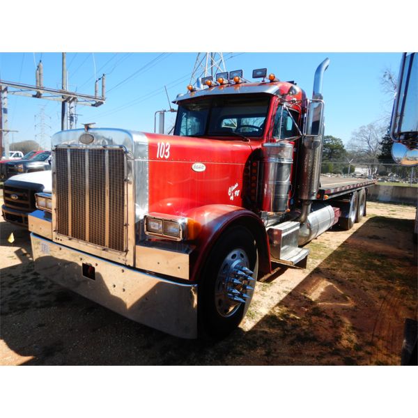 1997 PETERBILT 379 Rollback Truck