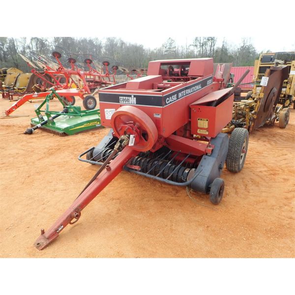 CASE INTERNATIONL 8520 square hay baler
