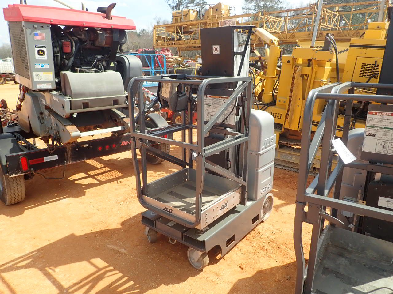 JLG 20MVL warehouse manlift