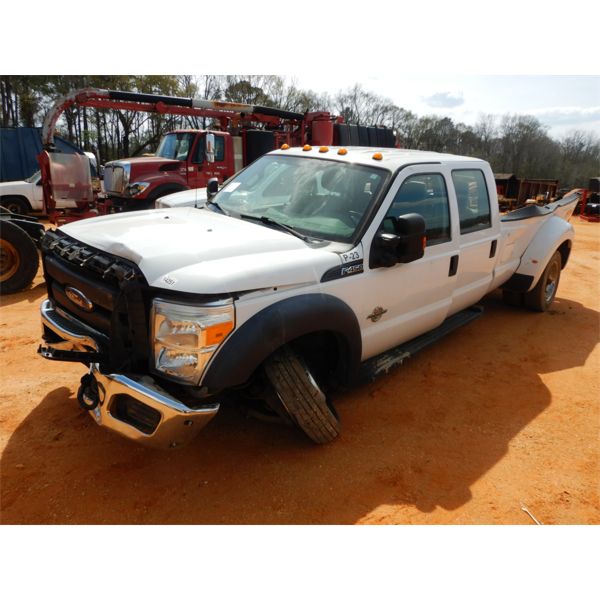 2015 FORD F450 Pickup Truck