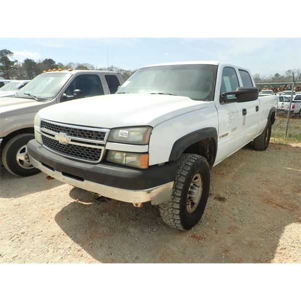 2005 CHEVROLET 2500 HD Pickup Truck