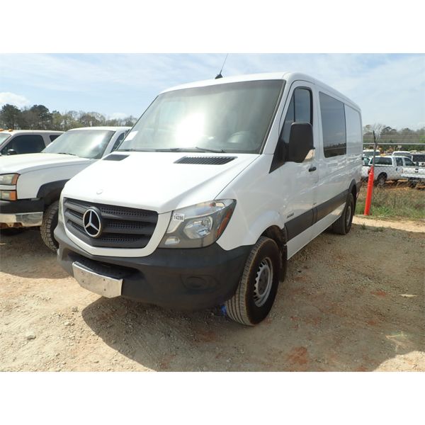 2014 MERCEDES 2500 SPRINTER Cargo Van