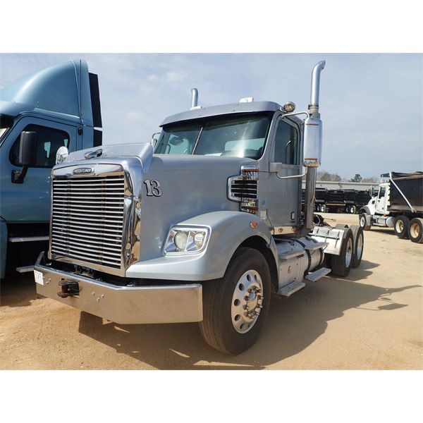 2012 FREIGHTLINER CORONADO SD Day Cab Truck