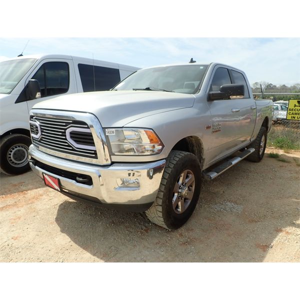 2014 DODGE RAM 2500 HD Pickup Truck