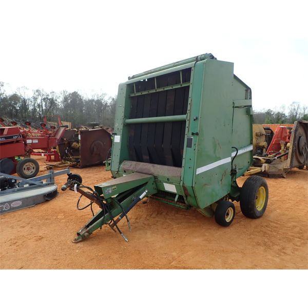 JOHN DEERE 530 hay baler w/monitor