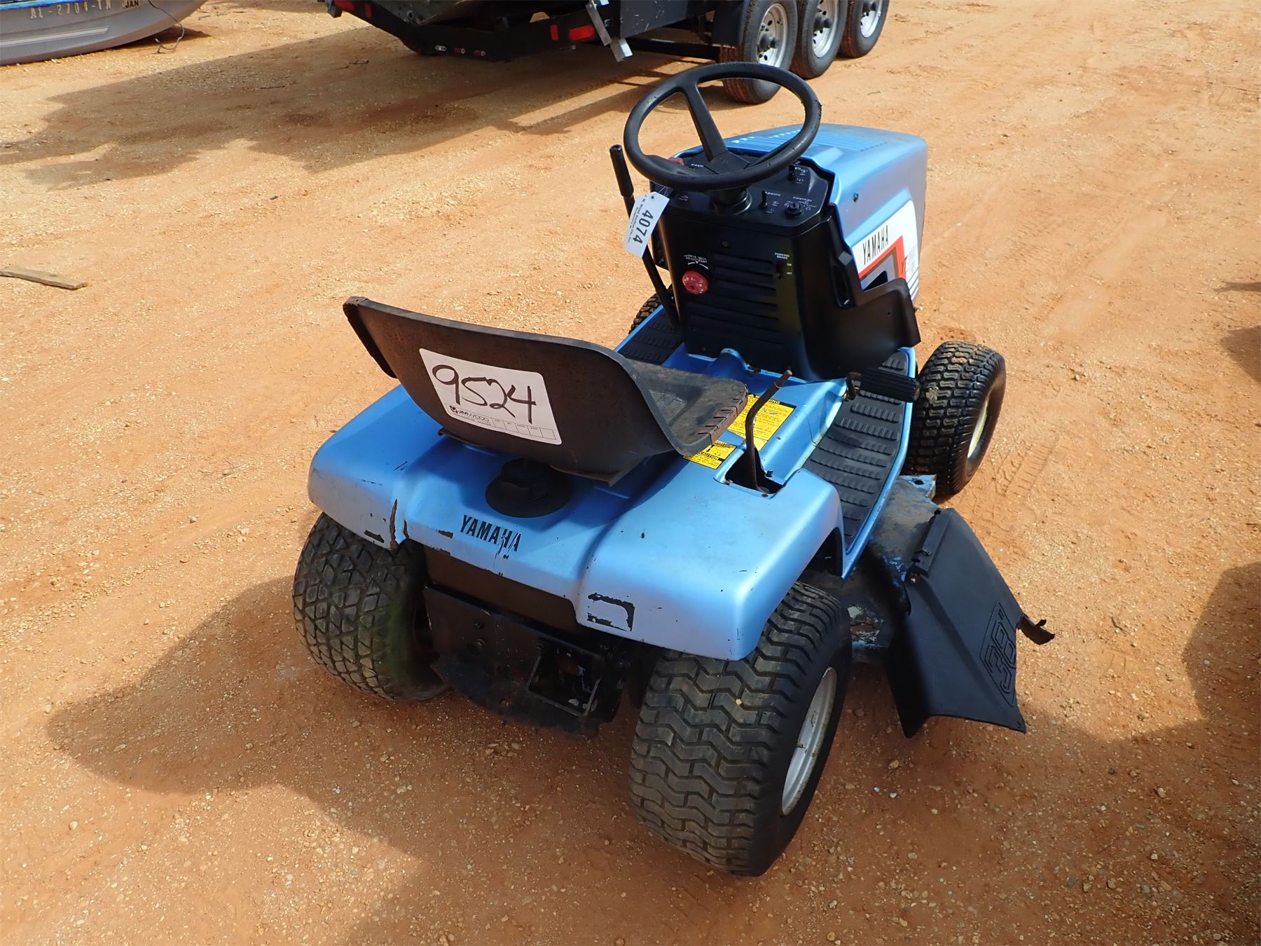 YAMAHA YT3600 Lawn Mower