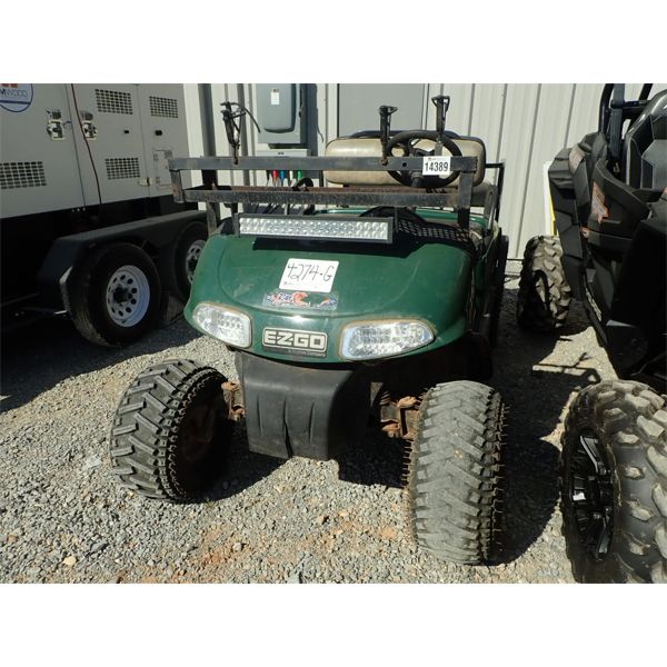 EZ GO SHUTTLE 2+2 Golf Cart