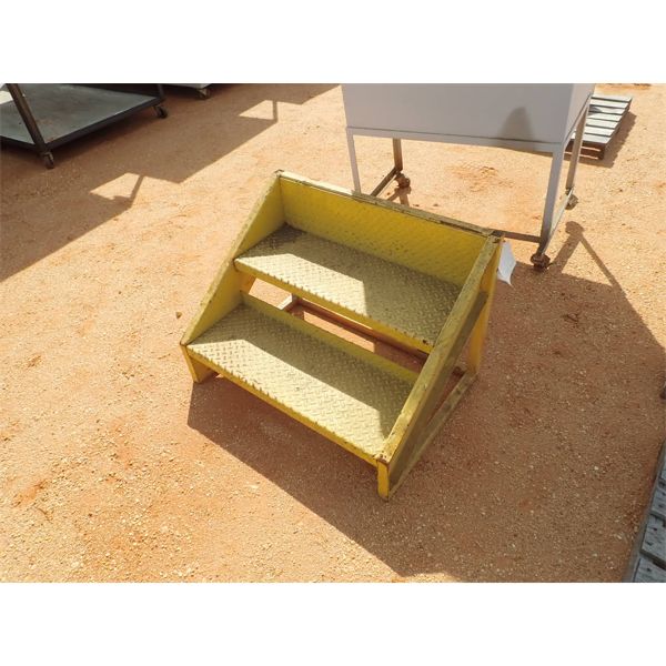 steps (2) yellow (steel diamond plate)