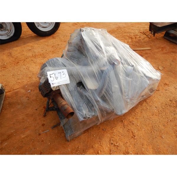 (1) pallet Doosan engine parts