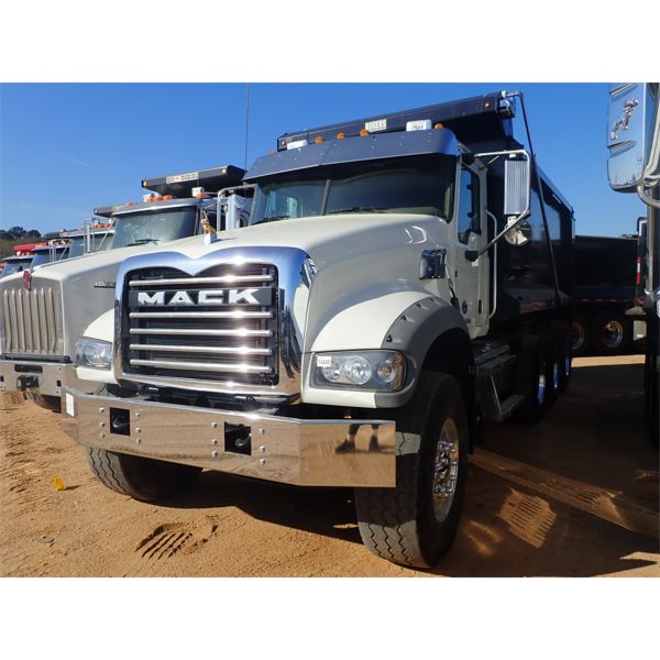 2018 MACK GU713 Dump Truck